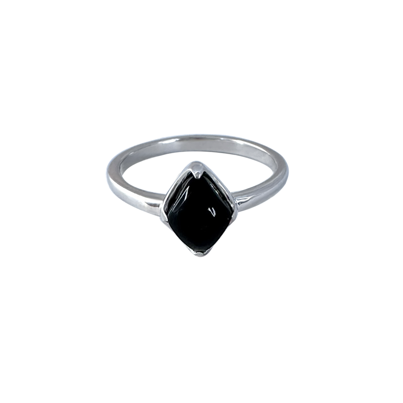 A front-view image of Juraster’s Sterling Silver Stacking Ring in Black Onyx, Lodestone, crafted from Fairmined 9ct sterling silver and a hand-cut black onyx gemstone.